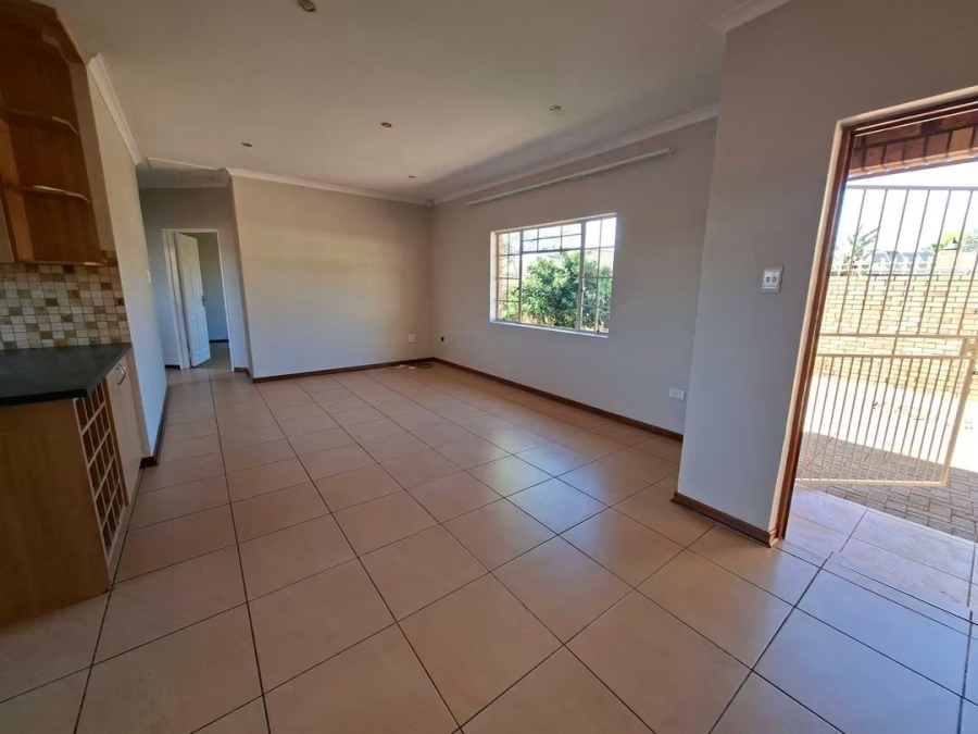 2 Bedroom Property for Sale in Rhodesdene Northern Cape